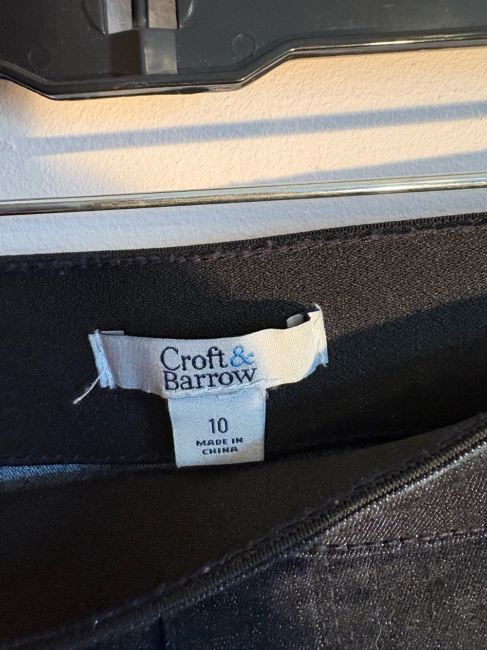 Croft & Barrow Black Pull-On Jeans Size 10 Stretch Slim Straight - Picture 3 of 3